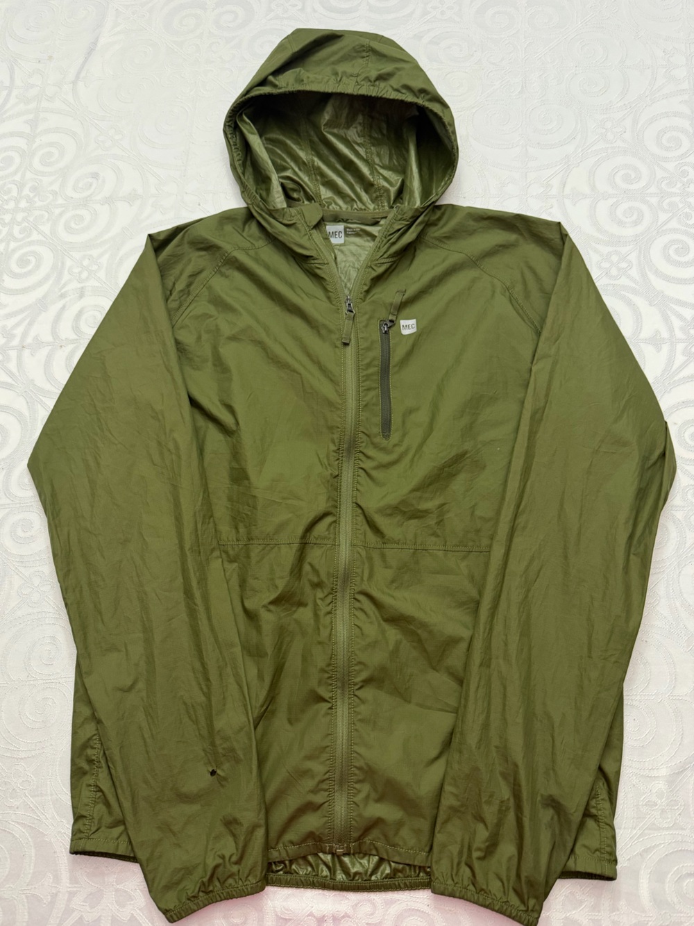 MEC Mountain Equipment Coop Youth 14 Lightweight Jacket Coat Windbreaker Layer